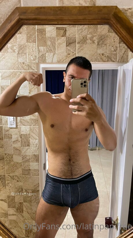 Latinpapifree haut étoile image