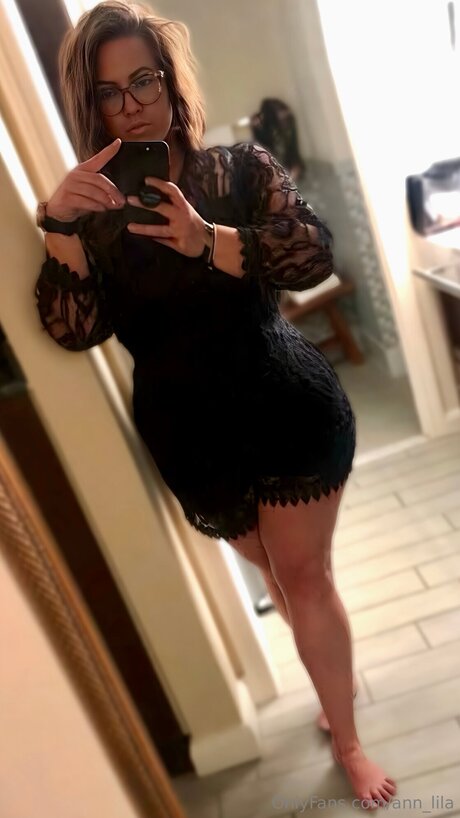 Ann Lila star du porno xxx image