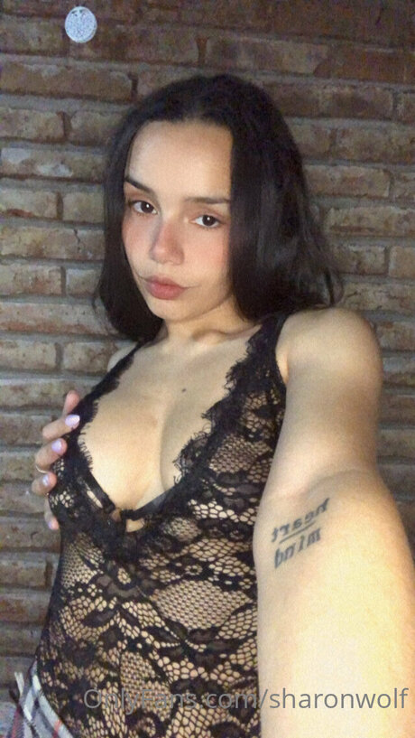 Sharonwolf modèle sexy img
