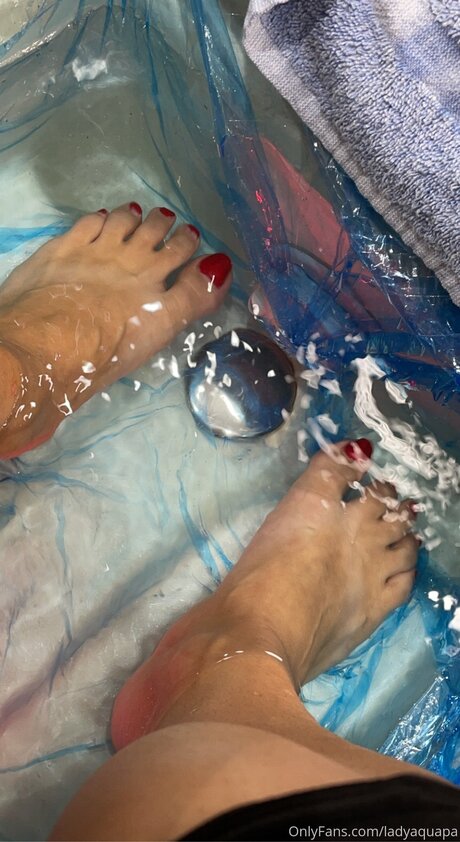 Ladyaquapa étoile nue photo