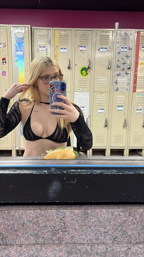 Rosedastripper actrice de sexe archive