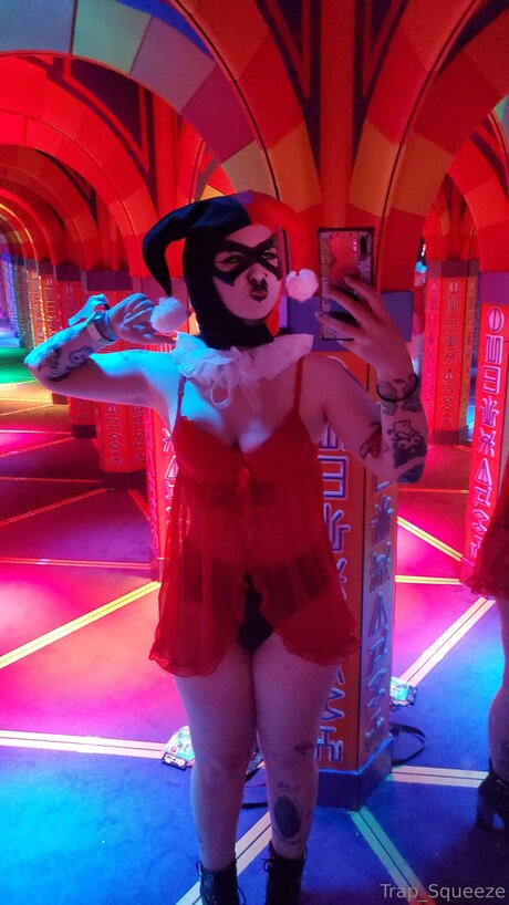 Bewitched Belial star du porno sexy des photos