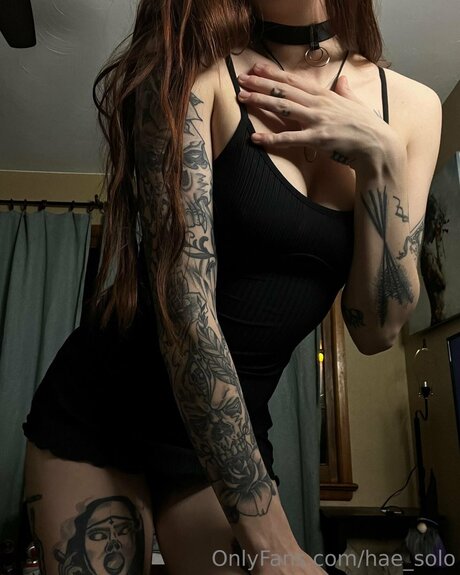 Hae Solo modèle pornographique photos