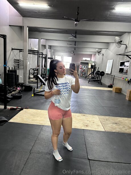 Itsurbabyalice modèle xxx galeries