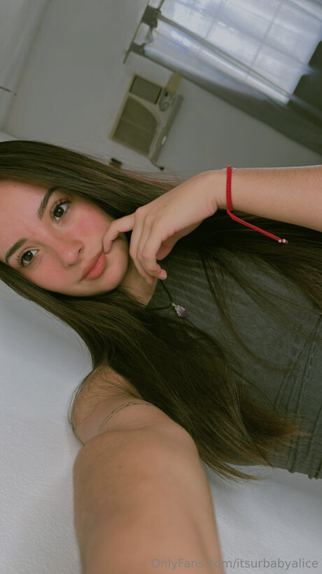 Itsurbabyalice star du porno gratuit img