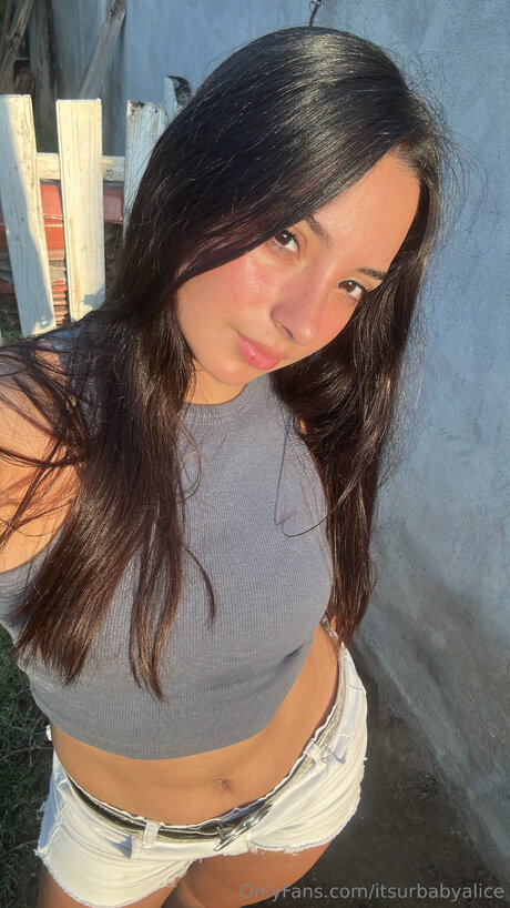 Itsurbabyalice beau modèle galeries