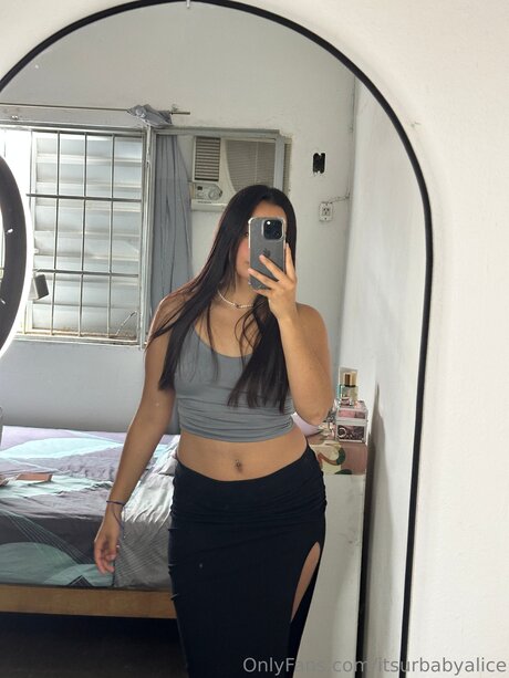 Itsurbabyalice art de star du porno photos