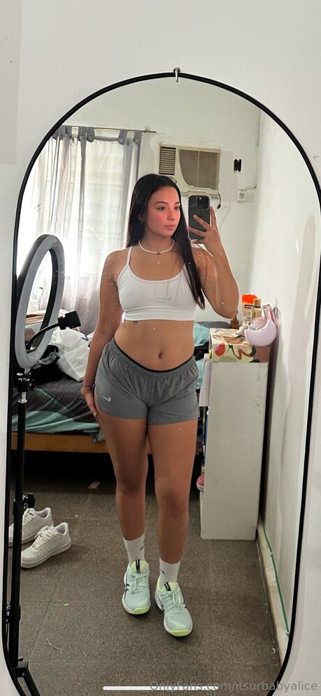 Itsurbabyalice belle star du porno galerie