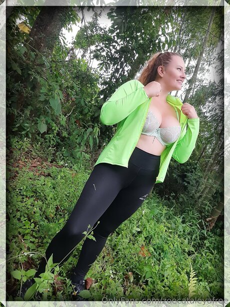 Zoecataleyafree actrice pornographique photo