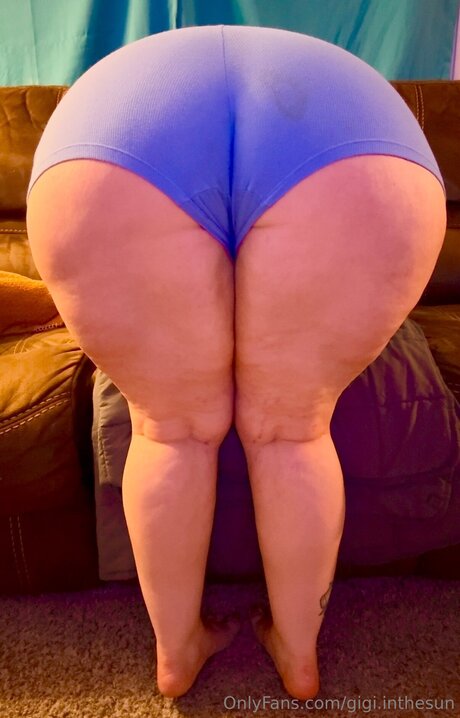 Gigi Inthesun jolie actrice collection