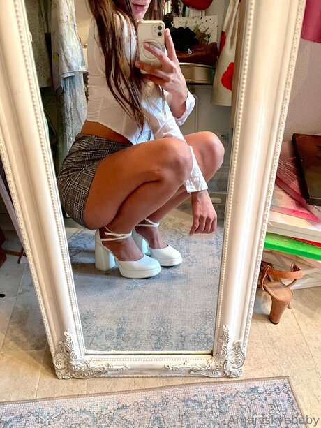 Amaniskyebaby star du porno exclusive images