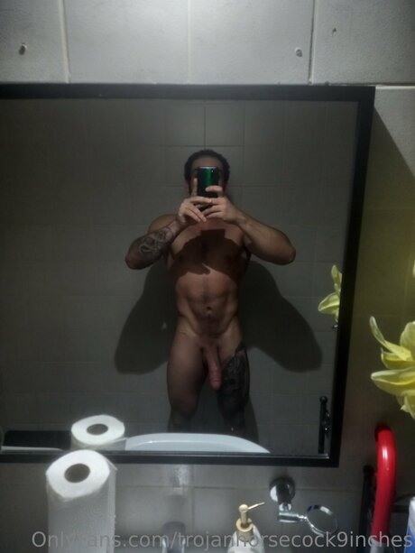 Trojanhorsecock9inches jolie star du porno archive