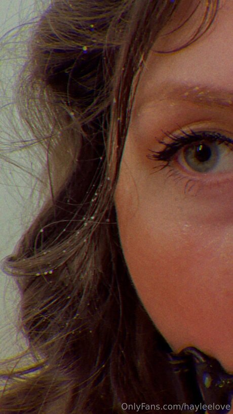 Hayleelove actrice pornographique archive