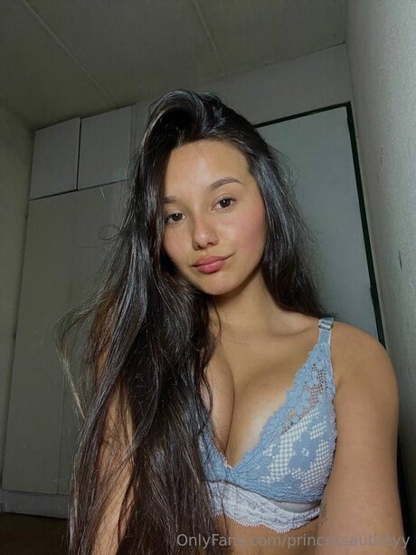 Princessaubreyy nus étoiles photo