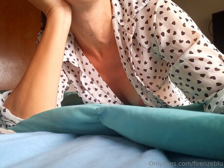 Firenzeblu actrice érotique galerie