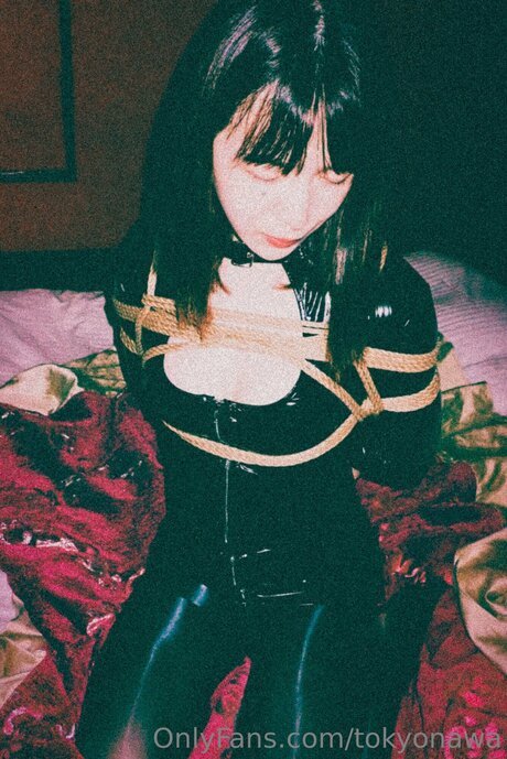 Tokyonawa modèle exclusif images