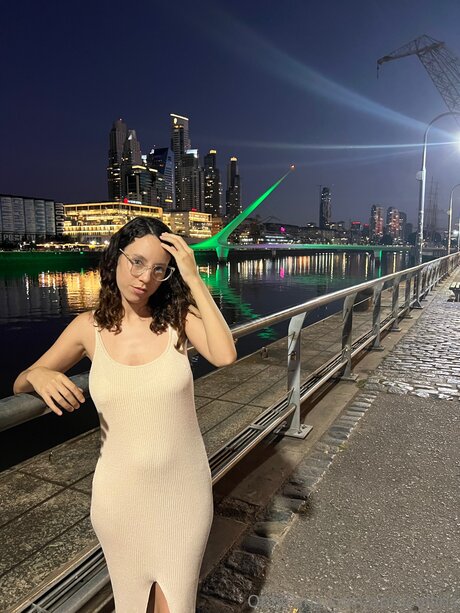 Aprilcollins actrice libre photos