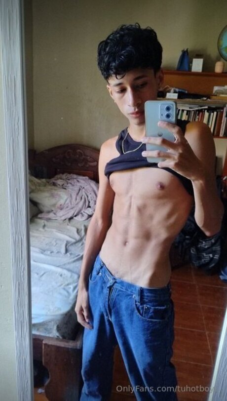 Tuhotboy1 actrice exclusive photos