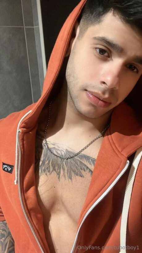 Tuhotboy1 actrice de grande qualité photos