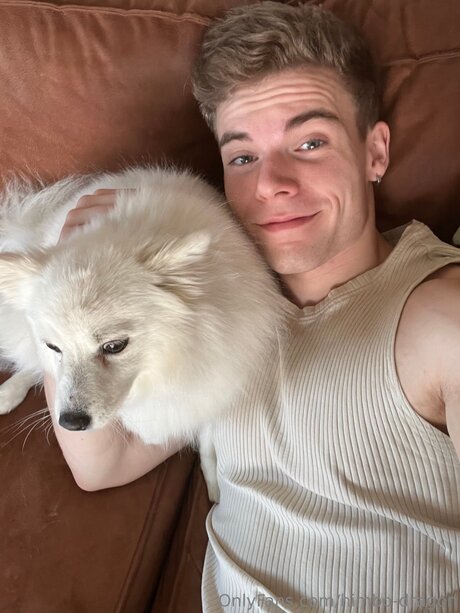 Himbo Dragon star pornographique img