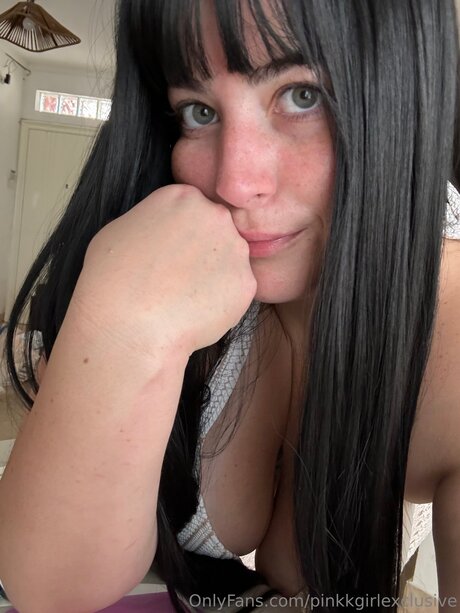 Pinkkgirlexclusive actrice de grande qualité galerie
