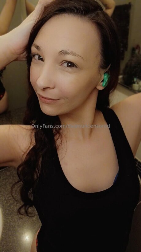 Dawnuncensored modèle joli img