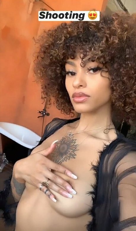 Sunnibytch actrice porno img