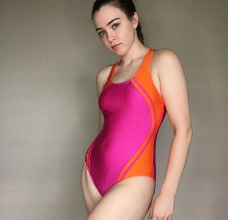 Tori Eaglestone actrice érotique des photos