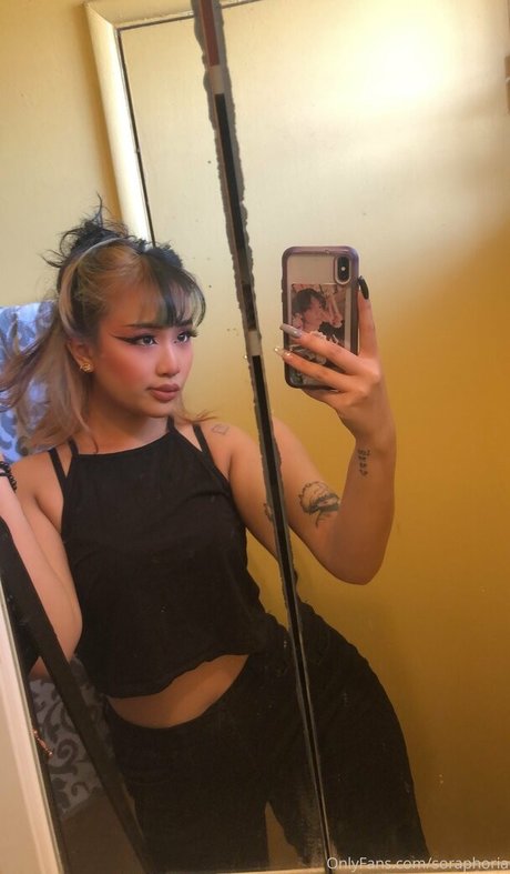 Soraphoria star du porno adulte photos