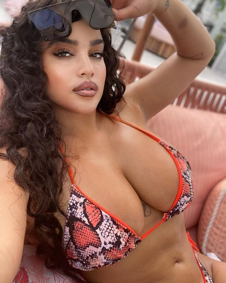 Vanessa Ann Wrigley modèle adulte galerie