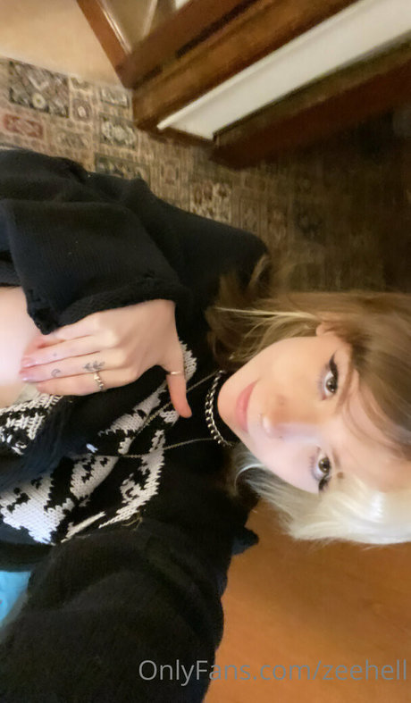 ZeeHell nus star du porno des photos