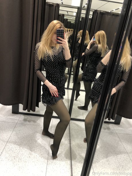 Kirojpg modèle artistique image