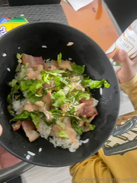 Cuuties star pornographique photo