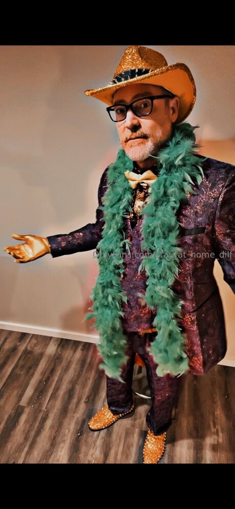 Stay At Home Dilf star du porno belle image