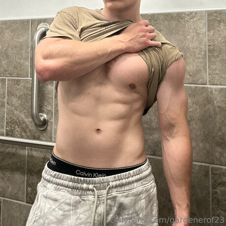 Gardenerof23 star du porno gratuit galerie