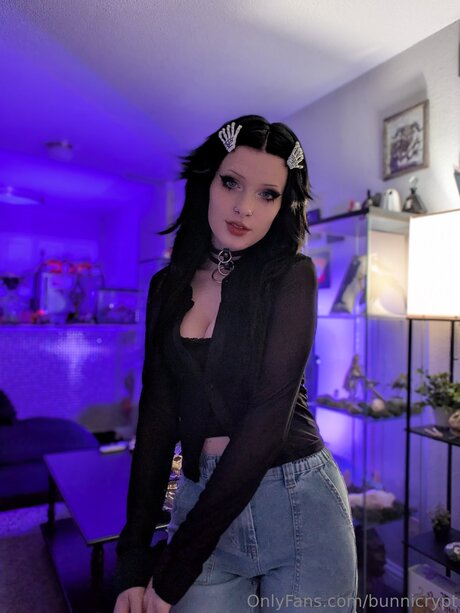 chaton courbé onlyfans gratuit belle images