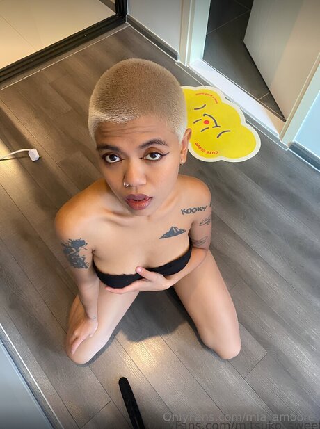 Mia Amoore étoile exclusive img