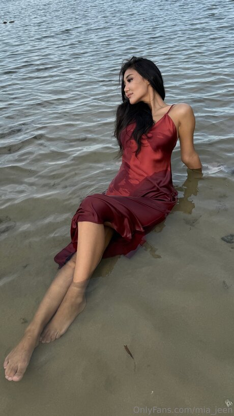 bubble butt onlyfans xxx jolie photo