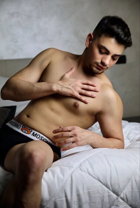 twink nu onlyfans assez érotique image