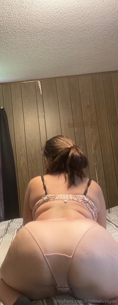 Kristinaluvsyoo haut modèle image