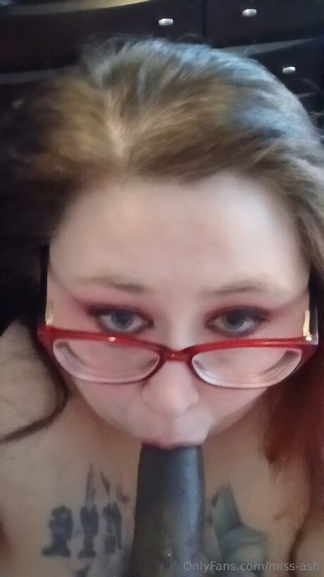 Miss Ash modèle xxx collection