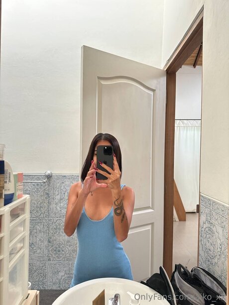 Aiko Xx actrice hd photos