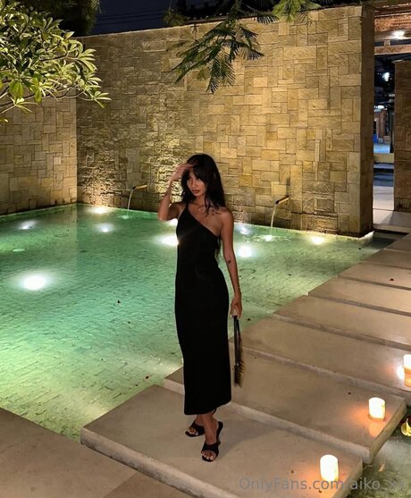 Aiko Xx modèle pornographique archive