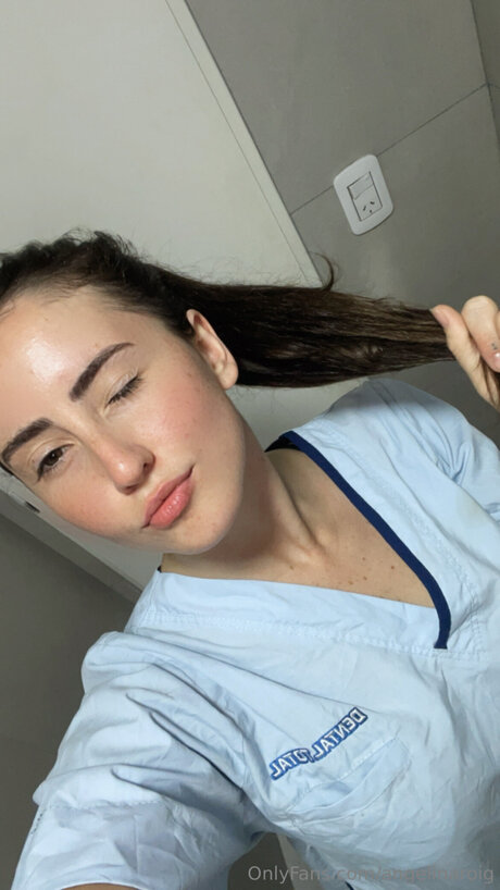 Angelinaroig actrice érotique img