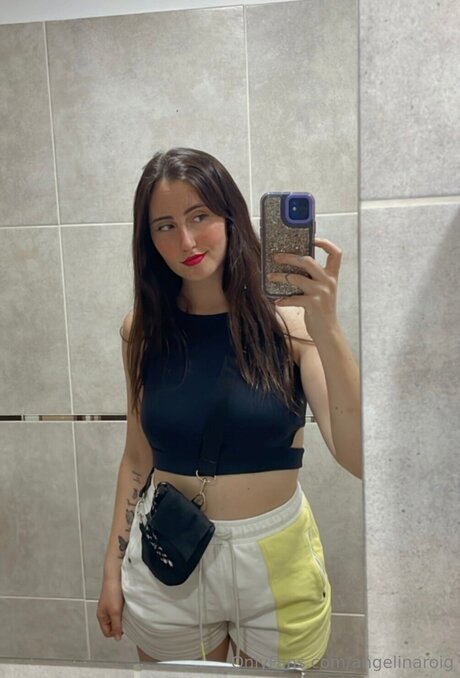 Angelinaroig belle star du porno photo