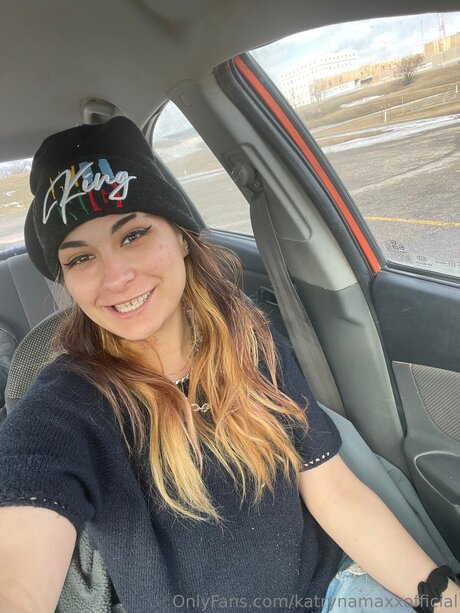 Katrynamaxxofficial star du porno parfaite galeries