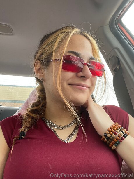 Katrynamaxxofficial modèle porno img