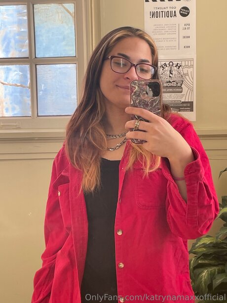 Katrynamaxxofficial modèle nu archive