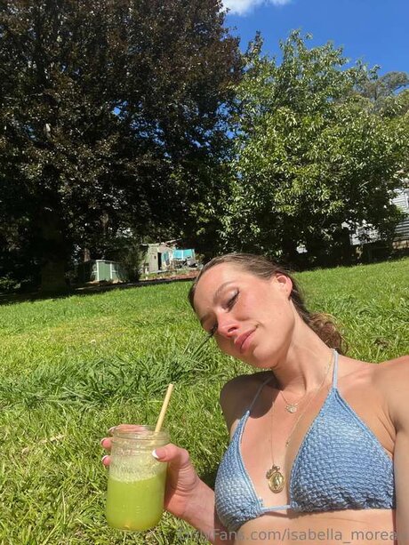 Isabella Moreau modèle hd photos