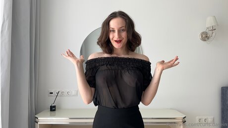 Curls Dasein actrice érotique photos